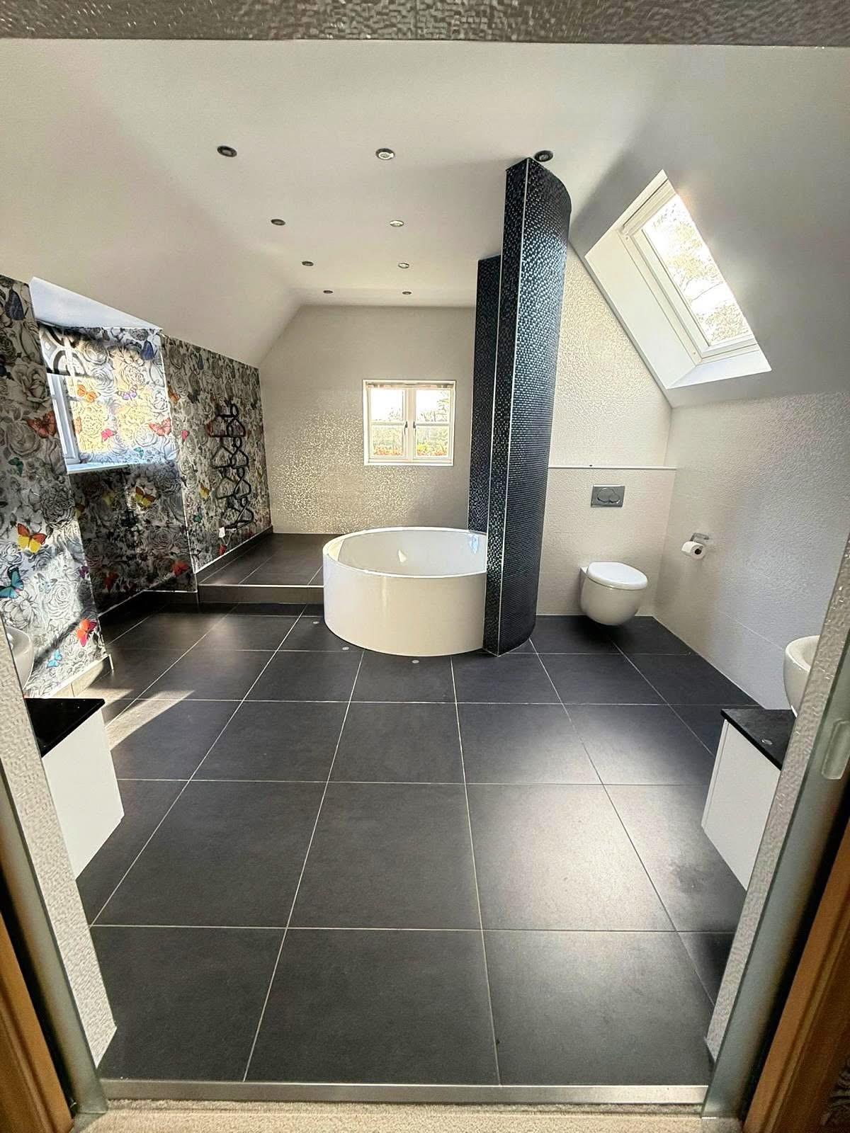 Attic En-Suite